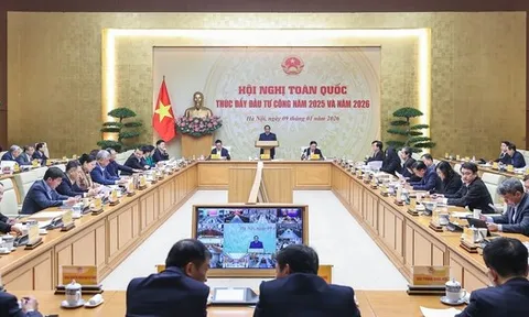 Thủ tướng: Đẩy mạnh giải ngân gần 1 triệu tỷ đồng vốn đầu tư công ngay từ đầu năm 2026