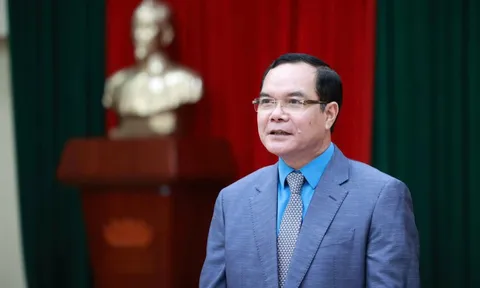 Xây dựng giai cấp công nhân Việt Nam hiện đại, lớn mạnh trong kỷ nguyên phát triển mới của dân tộc