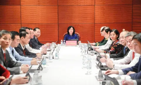 Đại biểu MTTQ, các đoàn thể Trung ương thảo luận Văn kiện Đại hội XIV của Đảng