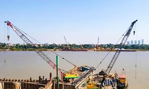 Phó Giám đốc Ban Quản lý dự án đầu tư xây dựng công trình giao thông thành phố Hà Nội Đặng Xuân Huấn: “Các dự án đều đang bám sát tiến độ theo kế hoạch”