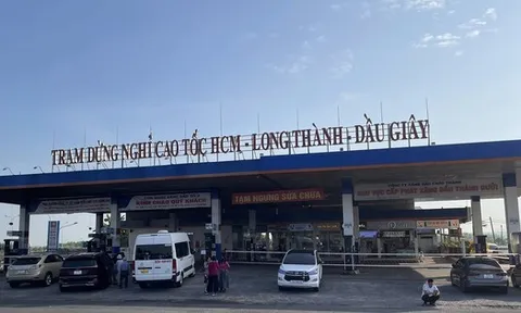 2 cửa hàng xăng dầu ngưng bán trên cao tốc TPHCM-Long Thành-Dầu Giây, Đồng Nai chỉ đạo "nóng"