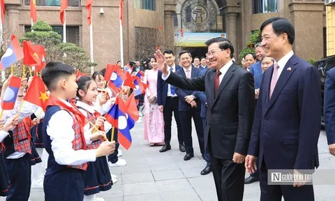 Tổng Bí thư, Chủ tịch nước Lào thăm, làm việc với Đảng bộ, chính quyền Hà Nội