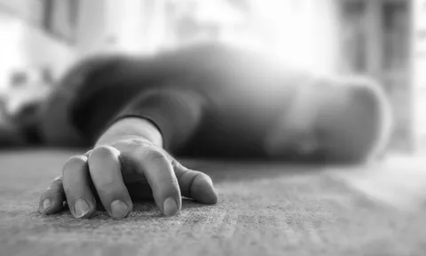 Người đàn ông 67 tuổi tử vong đột ngột sau bữa ăn, nguyên nhân đến từ thói quen "khó nói"