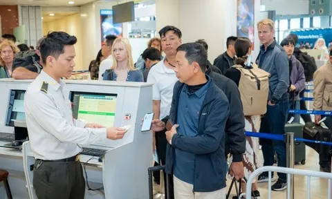 Không còn được dùng bằng lái xe làm thủ tục đi máy bay