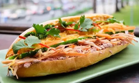 Bộ Y tế vào cuộc vụ 19 người nghi ngộ độc sau khi ăn bánh mì tại Đồng Tháp