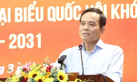 Tiếp xúc cử tri, Bí thư Thành ủy TPHCM Trần Lưu Quang chia sẻ 2 việc lớn thành phố phải làm ngay