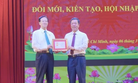 Ra mắt sách của nguyên Thủ tướng Nguyễn Tấn Dũng