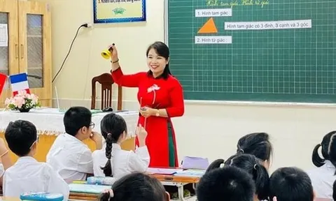 Giáo viên dạy thêm trong trường được trả 700.000 đồng/buổi, tính thuế thu nhập cá nhân ra sao? Cơ quan Thuế giải đáp