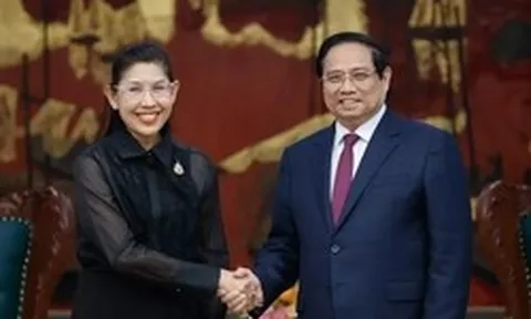 Thủ tướng đề nghị Thái Lan đảm bảo nguồn cung nhiên liệu cho hàng không Việt Nam