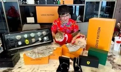 Điểm qua dàn siêu xe, đồng hồ xa xỉ, tiền và vàng thu giữ trong vụ Mr Pips