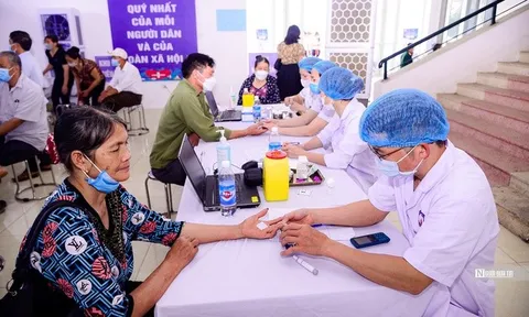 Đề xuất khám sức khỏe định kỳ miễn phí cho người nghèo, mắc bệnh mạn tính