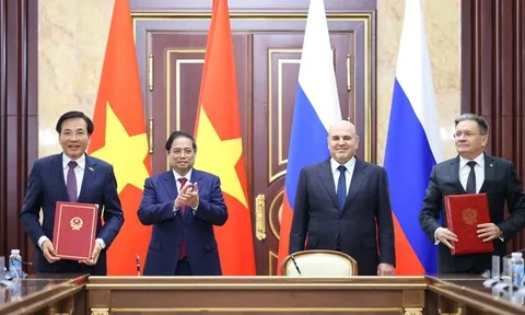 Hai Thủ tướng Việt Nam - Nga chứng kiến Lễ ký kết về hợp tác xây dựng nhà máy điện hạt nhân