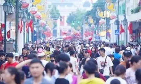 Đề xuất ngày 24/11 hằng năm người lao động được nghỉ làm việc và hưởng nguyên lương