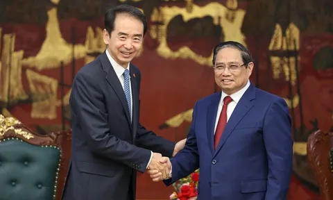 Thủ tướng Phạm Minh Chính tiếp Đại sứ Trung Quốc