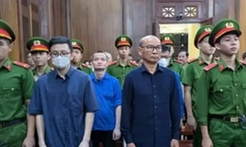 Vụ thâu tóm ‘đất vàng’ 39-39B Bến Vân Đồn: Cựu Tổng giám đốc bị 'vào thế đã rồi'?