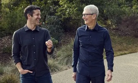 Tim Cook rời ghế CEO Apple từ 1-9