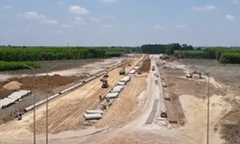 Các dự án giao thông kết nối sân bay Long Thành vừa nhận "tối hậu thư"