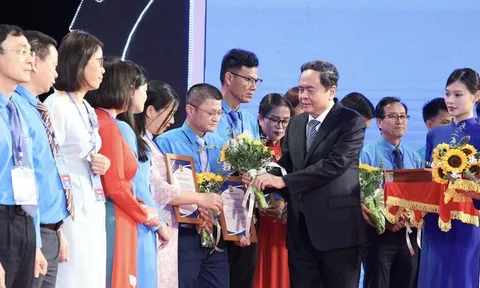 "Tập trung cho mục tiêu nâng cao năng suất lao động và tăng trưởng 2 con số"