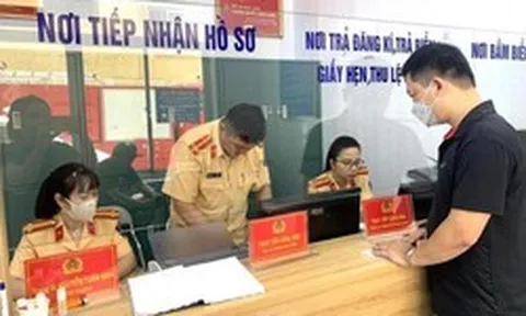 Mua xe máy cũ theo giấy viết tay có bị phạt?