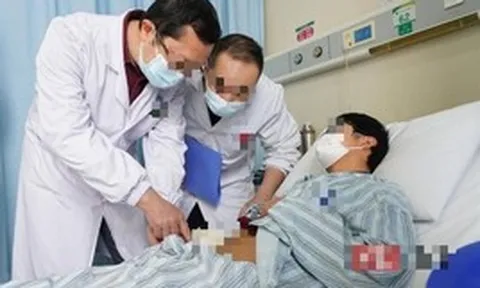 Nam thanh niên 18 tuổi đã “nhận án” ung thư đại trực tràng, bác sĩ tức giận: “Thấy 2 thứ đó sao không đi khám?”