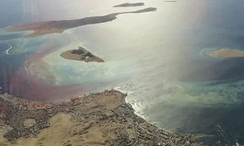 Iran công bố quy định hàng hải mới tại Hormuz, cảnh báo xung đột tiếp tục