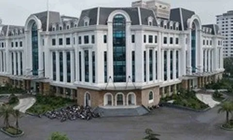 Đánh thức trụ sở dôi dư