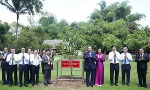 Tổng Bí thư, Chủ tịch nước Tô Lâm thăm Khu di tích Chủ tịch Hồ Chí Minh tại Thái Lan