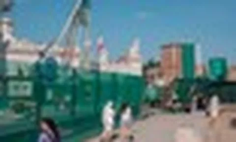 'Ôm' gần 200 tỷ euro để cứu nền kinh tế, một quốc gia EU vẫn chật vật, sắp vượt Hy Lạp thành nước nợ nhiều nhất khối