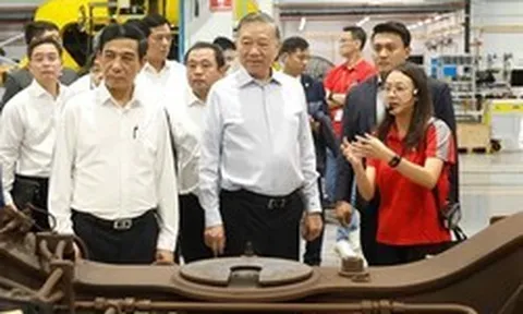 Thăm trung tâm khổng lồ của Singapore, Tổng Bí thư, Chủ tịch nước đánh giá Việt Nam có thể tham khảo ngay