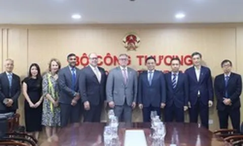 Phát hiện Việt Nam sở hữu 'kho báu vàng đen' lớn nhất ĐNA, lãnh đạo Tập đoàn Mỹ hơn 100 tuổi đích thân sang gặp Bộ trưởng Bộ Công Thương bàn kế hoạch