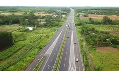 Thành lập Hội đồng thẩm định Báo cáo tiền khả thi điều chỉnh Dự án cao tốc Bắc - Nam phía Tây đoạn Gia Nghĩa - Chơn Thành