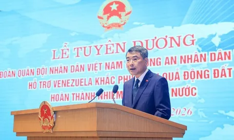 Thủ tướng: "Giữa đổ nát, Việt Nam mang đến hy vọng"