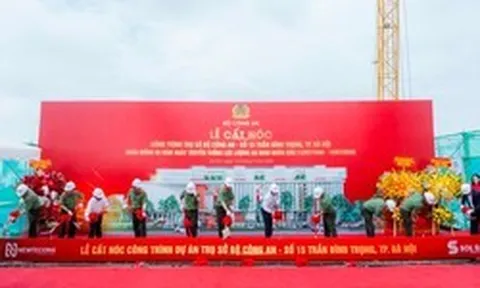 Ông Nguyễn Bá Dương xuất hiện tại Lễ cất nóc trụ sở Bộ Công an