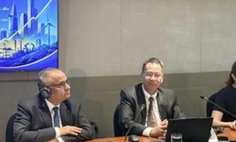 ADB: Việt Nam tăng trưởng tích cực nhưng cần nhanh chóng nâng cao năng suất