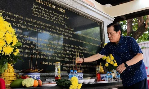Tìm mẹ dưới công viên mang chính tên mẹ: Cuộc chờ đợi gần 60 năm của con trai Anh hùng Lê Thị Riêng