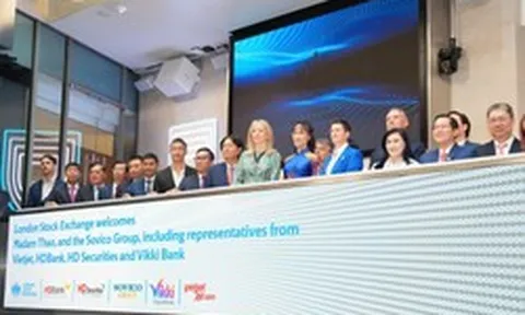 Tiến sĩ Nguyễn Thị Phương Thảo bấm nút khai phiên Sàn giao dịch Chứng khoán London, thị trường bật tăng điểm