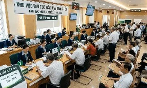 Áp lực đáo hạn 60.000 tỷ đồng trái phiếu bất động sản: Phân hóa gay gắt và bài toán rủi ro cho ngân hàng