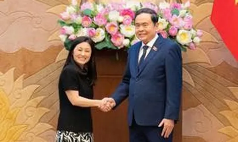 Chủ tịch Quốc hội đề nghị Hoa Kỳ thúc đẩy hợp tác trong các lĩnh vực đột phá mới