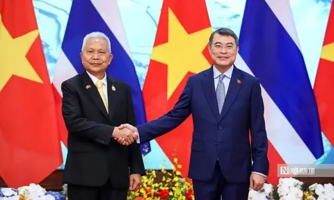 Thủ tướng Chính phủ Lê Minh Hưng hội kiến Chủ tịch Quốc hội Thái Lan