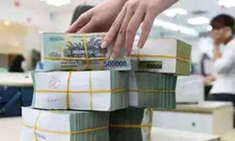 Lãi suất tăng cao, doanh nghiệp gửi nhà băng hàng nghìn tỷ đồng