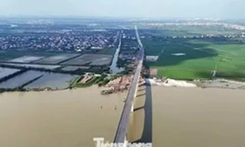 Cận cảnh cầu 1.600 tỷ nối khu thương mại tự do với cảng Nam Đồ Sơn