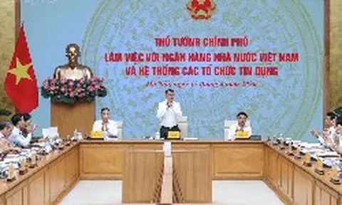 “Rủi ro từ bất động sản, trái phiếu doanh nghiệp và chất lượng tài sản cần tiếp tục được theo dõi, kiểm soát chặt”