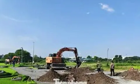 Hà Nội: Cưỡng chế 3 sân bóng xây dựng trên đất nông nghiệp