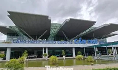 Nói thẳng việc sân bay quốc tế không có chuyến bay quốc tế