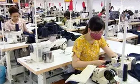 Doanh nghiệp đang hưởng ưu đãi có tiếp tục được giảm 30% thuế?