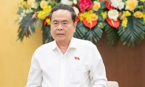 Chủ tịch Quốc hội: Không tạo thêm thủ tục, không đẩy khó khăn về phía người dân