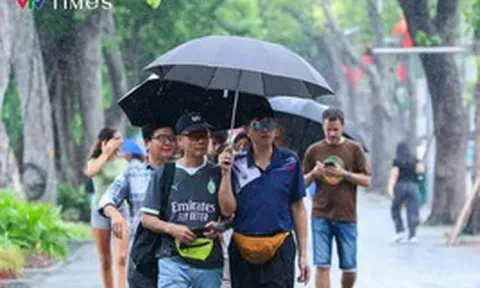 Đêm 9/9, không khí lạnh tràn về, Hà Nội có mưa dông