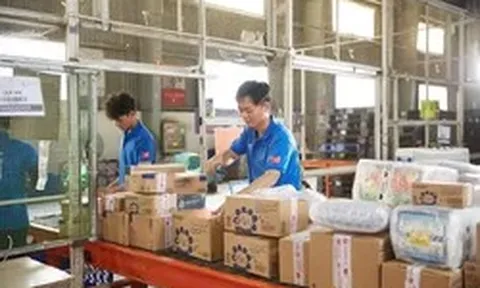 Đề xuất siết hàng nhập khẩu trị giá nhỏ, ngăn chia ‘lẻ’ đơn để né thuế