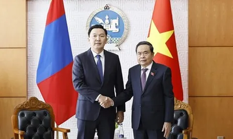 Chủ tịch Quốc hội Trần Thanh Mẫn hội kiến Thủ tướng Mông Cổ Nyam-Osor Uchral