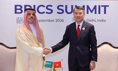 Thủ tướng Lê Minh Hưng tiếp Hoàng thân, Bộ trưởng Ngoại giao Saudi Arabia
